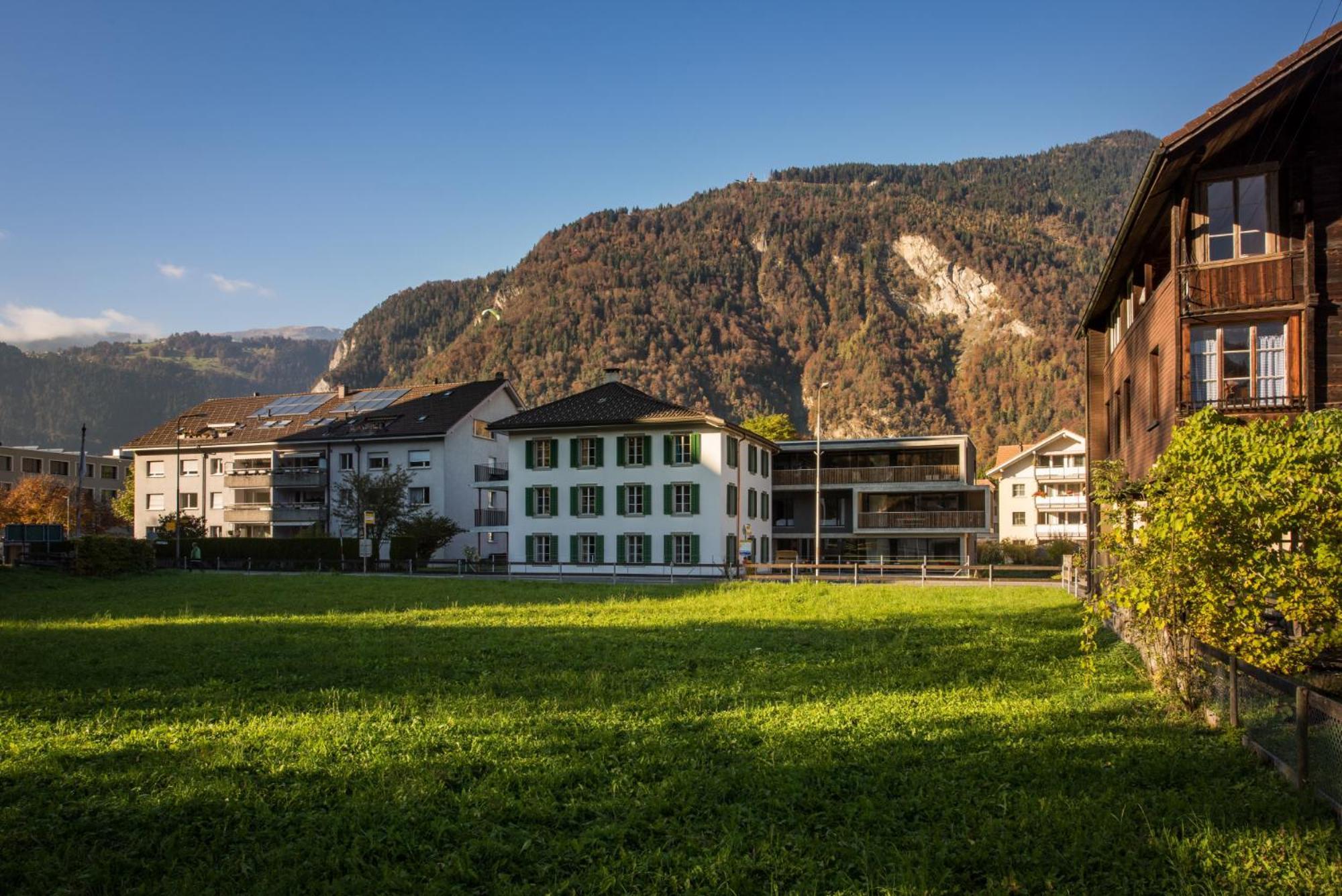 Dependance Ost * Interlaken